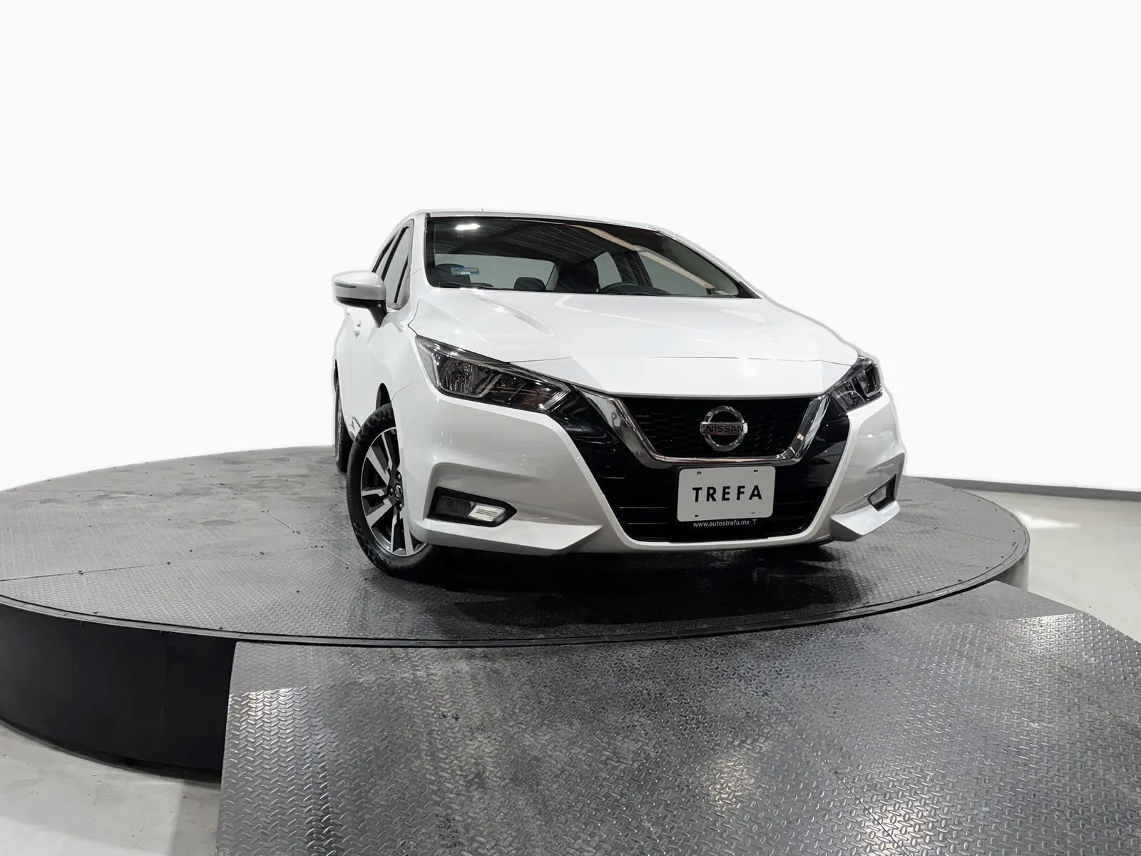 Nissan Versa Advance 2020