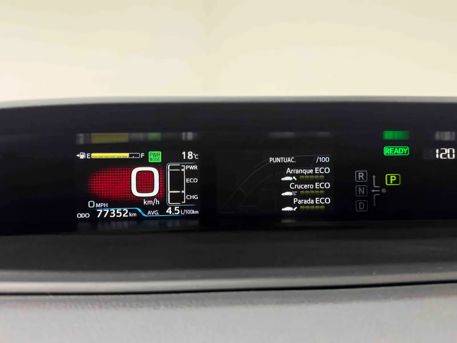 Toyota Prius 2022 · foto 18 de 18