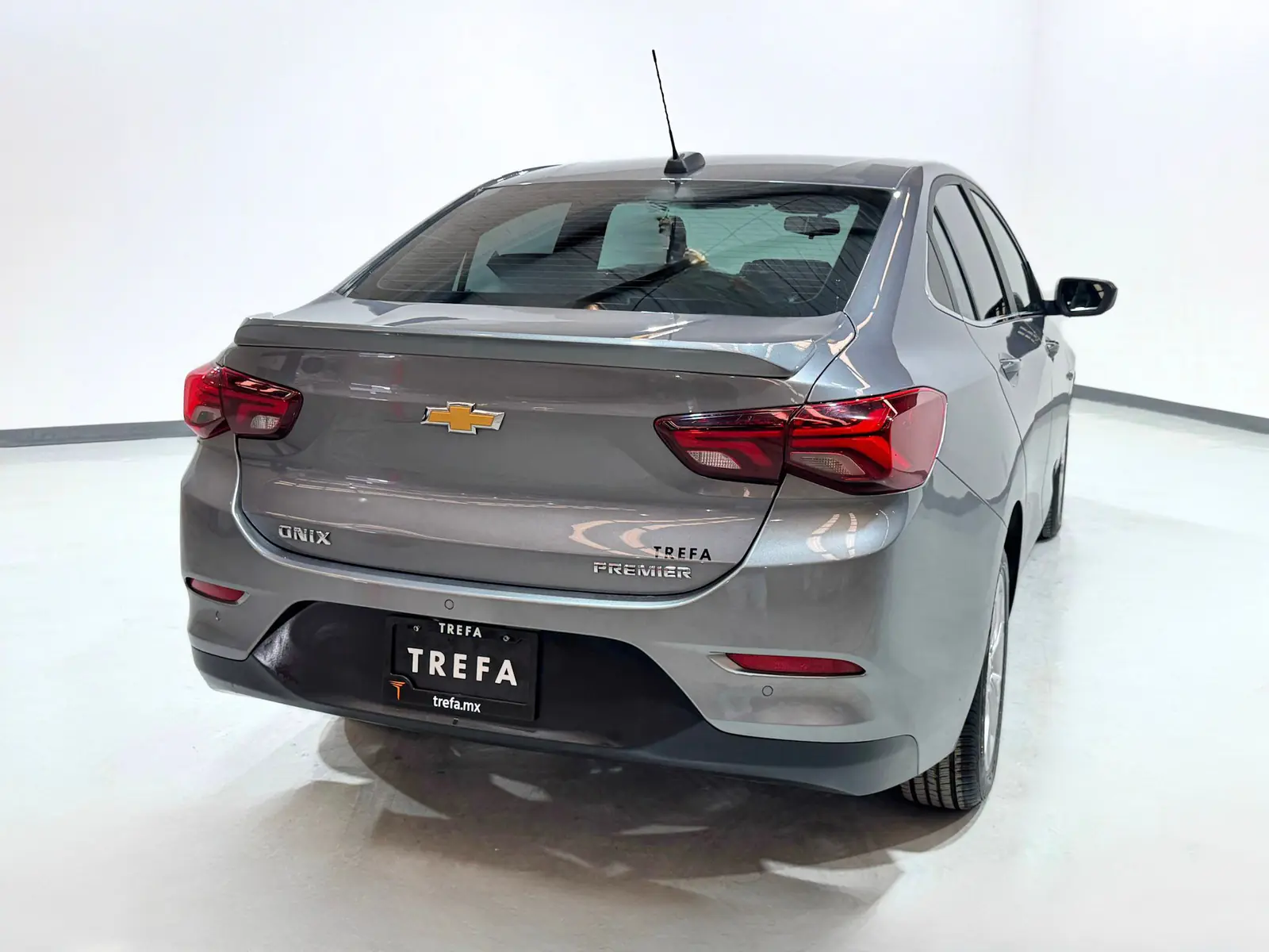 Chevrolet Onix 2021 · foto 6 de 17