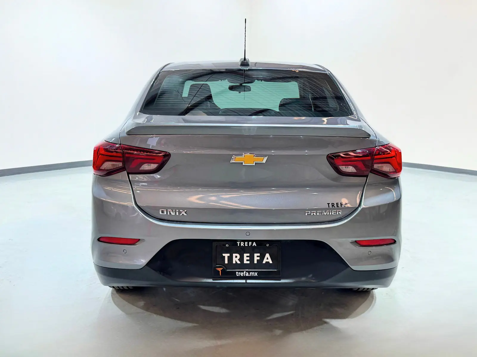 Chevrolet Onix 2021 · foto 7 de 17
