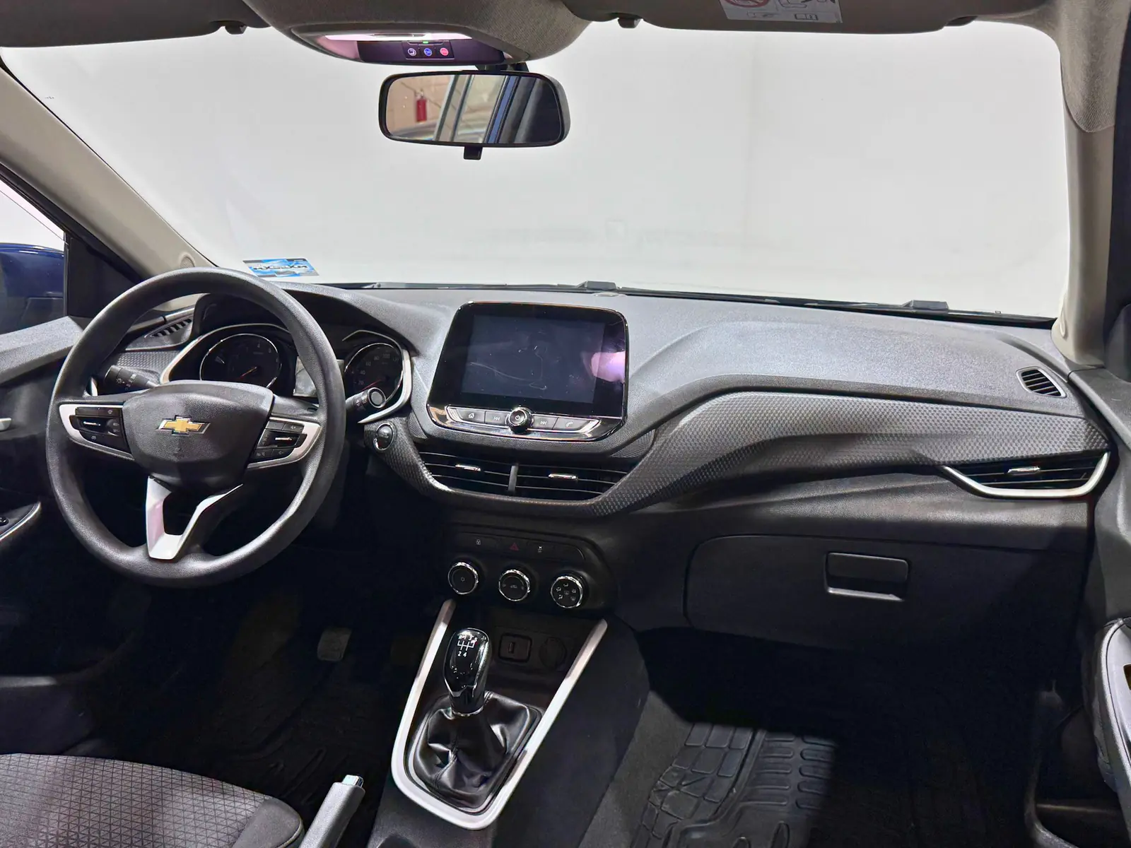 Chevrolet Onix 2023 · foto 15 de 18