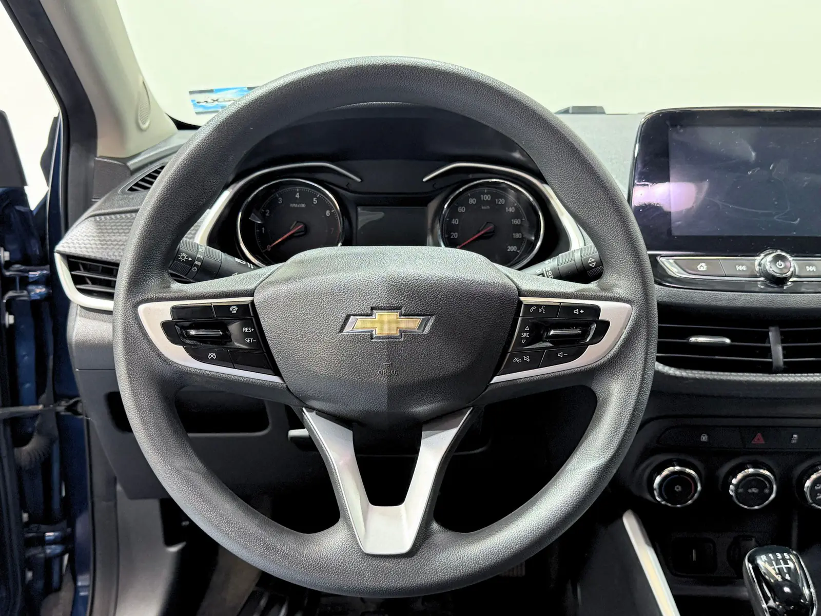 Chevrolet Onix 2023 · foto 16 de 18