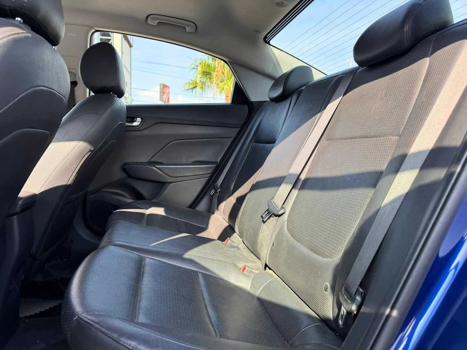 Hyundai Accent 2022 · foto 11 de 18