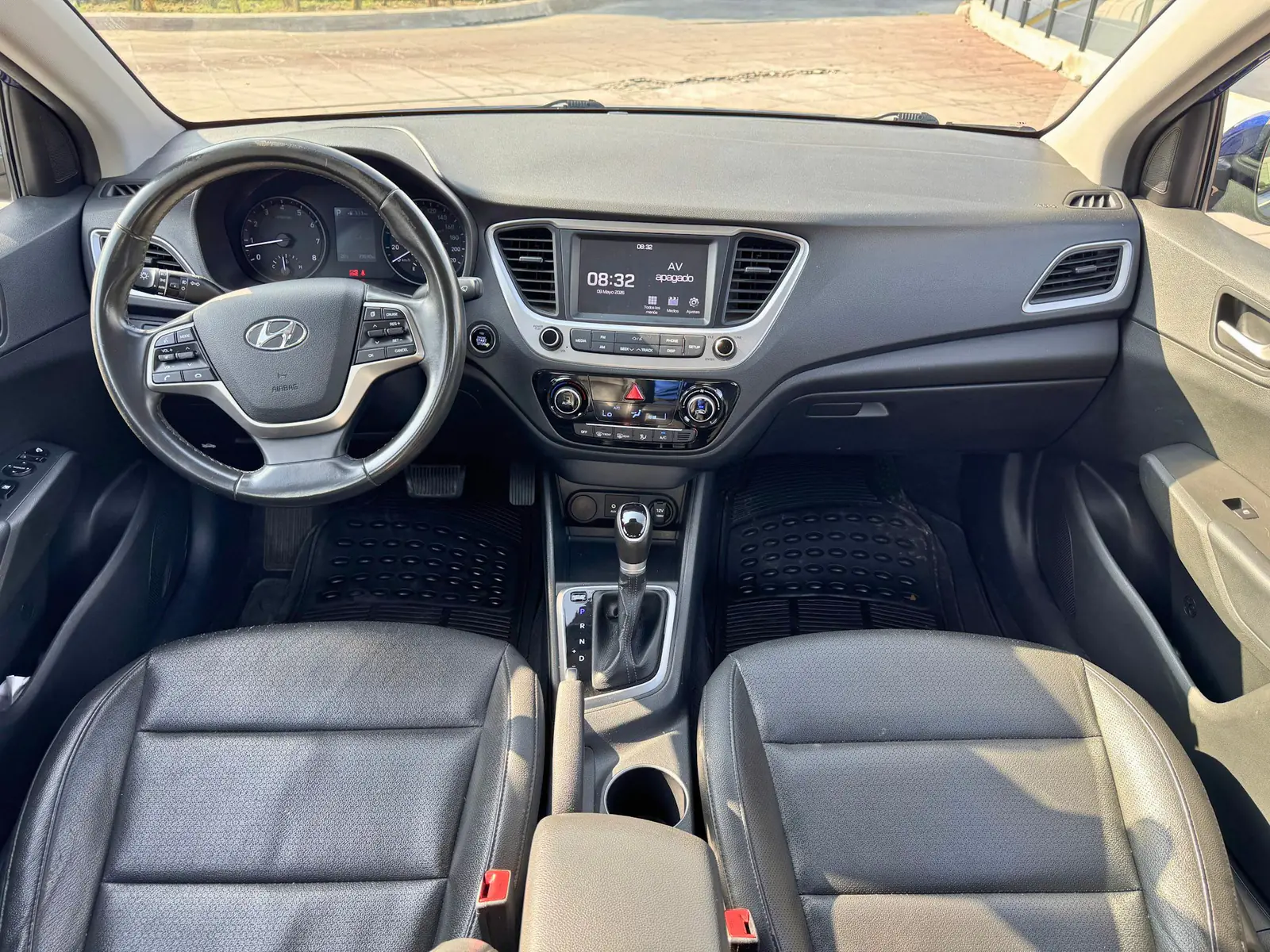 Hyundai Accent 2022 · foto 13 de 18