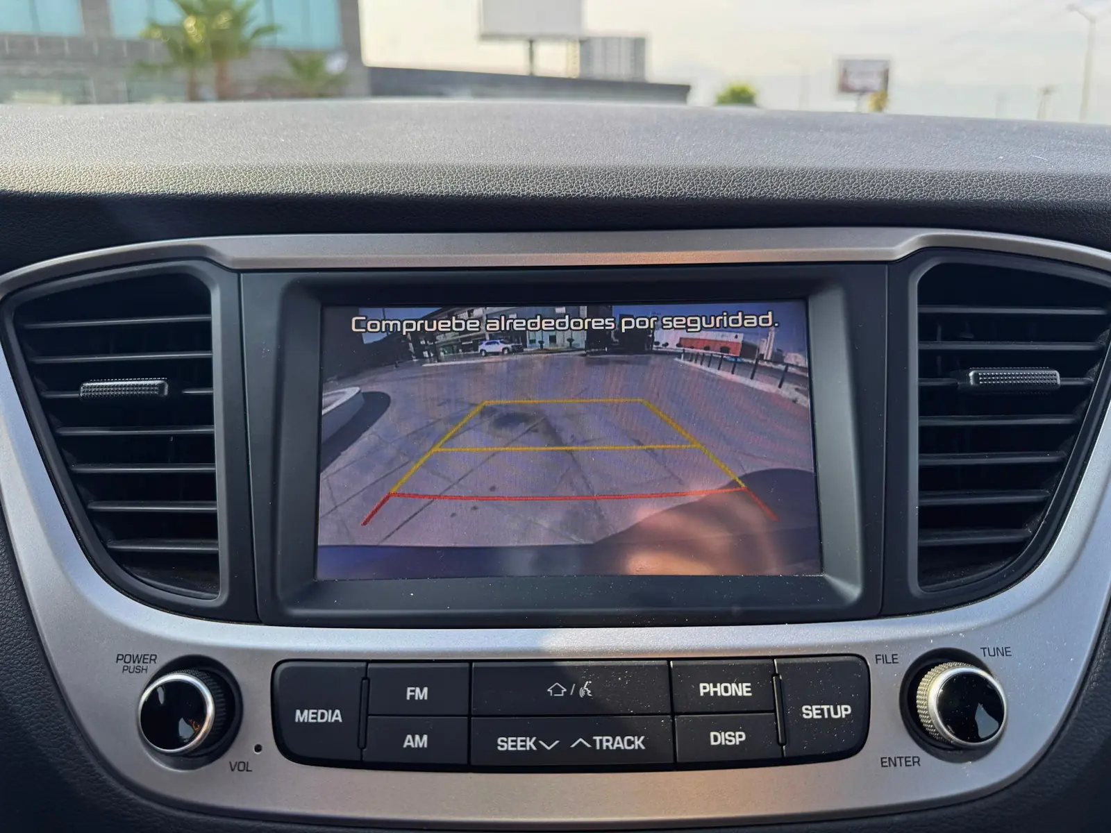 Hyundai Accent 2022 · foto 17 de 18
