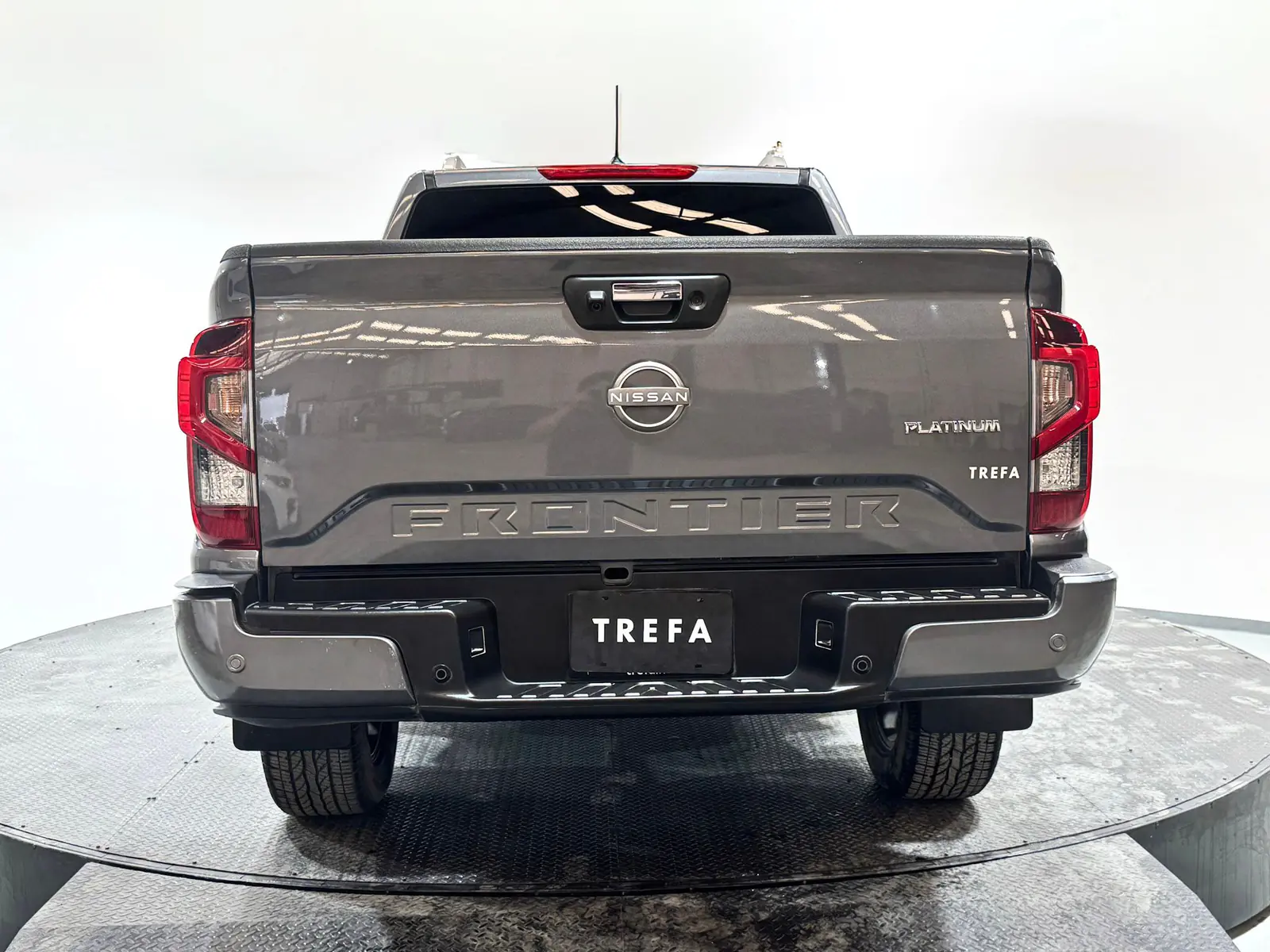 Nissan Frontier 2023 · foto 7 de 19