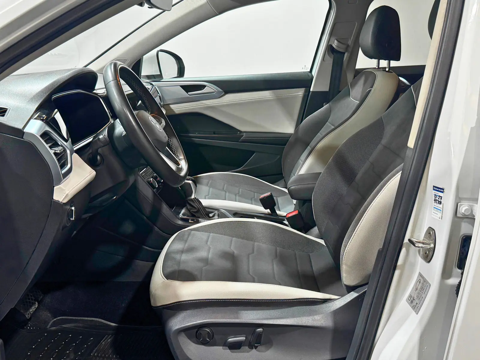 Volkswagen Taos 2025 · foto 10 de 19