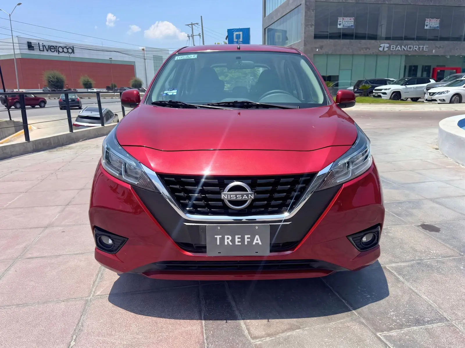 Nissan March 2025 · foto 4 de 18