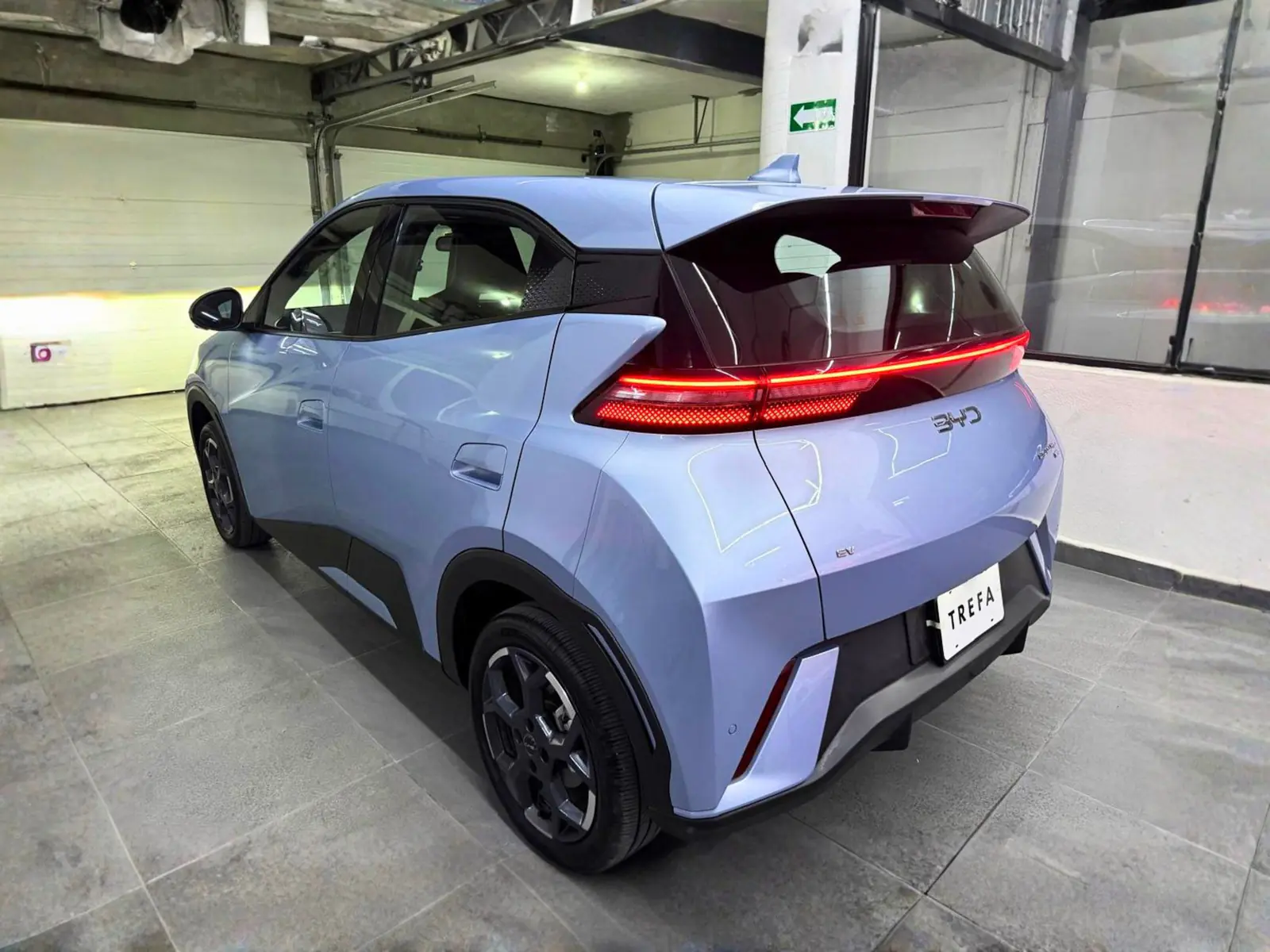 BYD Dolphin Mini 2026 · foto 7 de 13