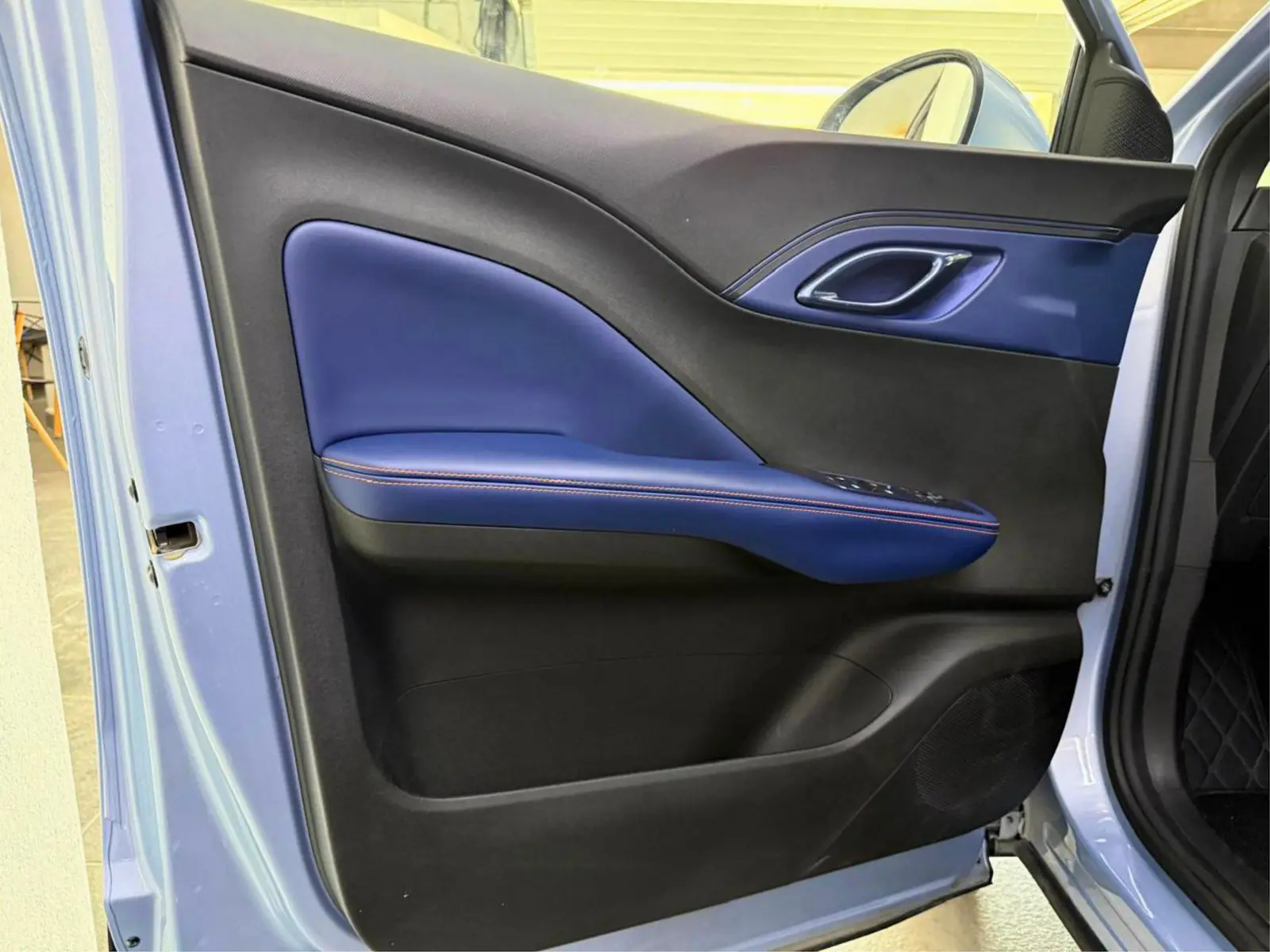 BYD Dolphin Mini 2026 · foto 8 de 13