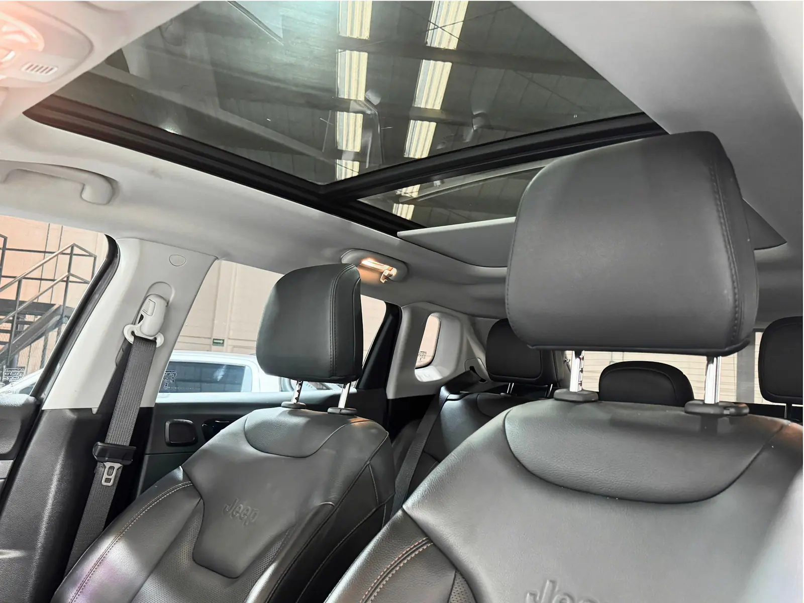 Jeep Compass 2024 · foto 18 de 20