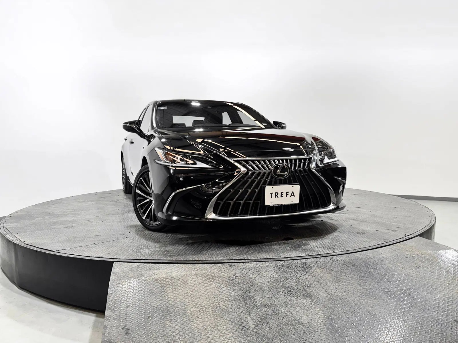 Lexus ES300H 2023