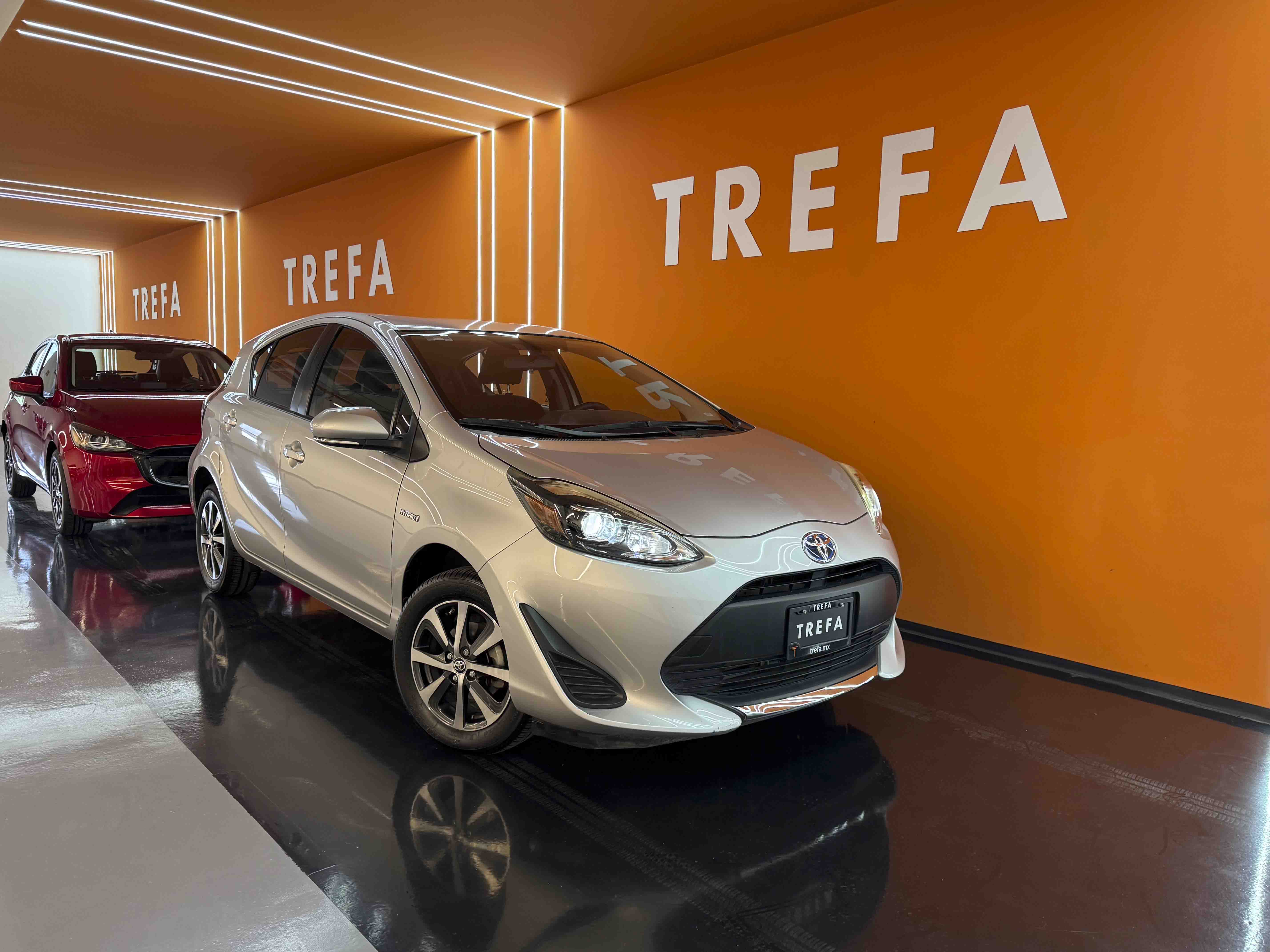 Toyota Prius 2021 · foto 1 de 19